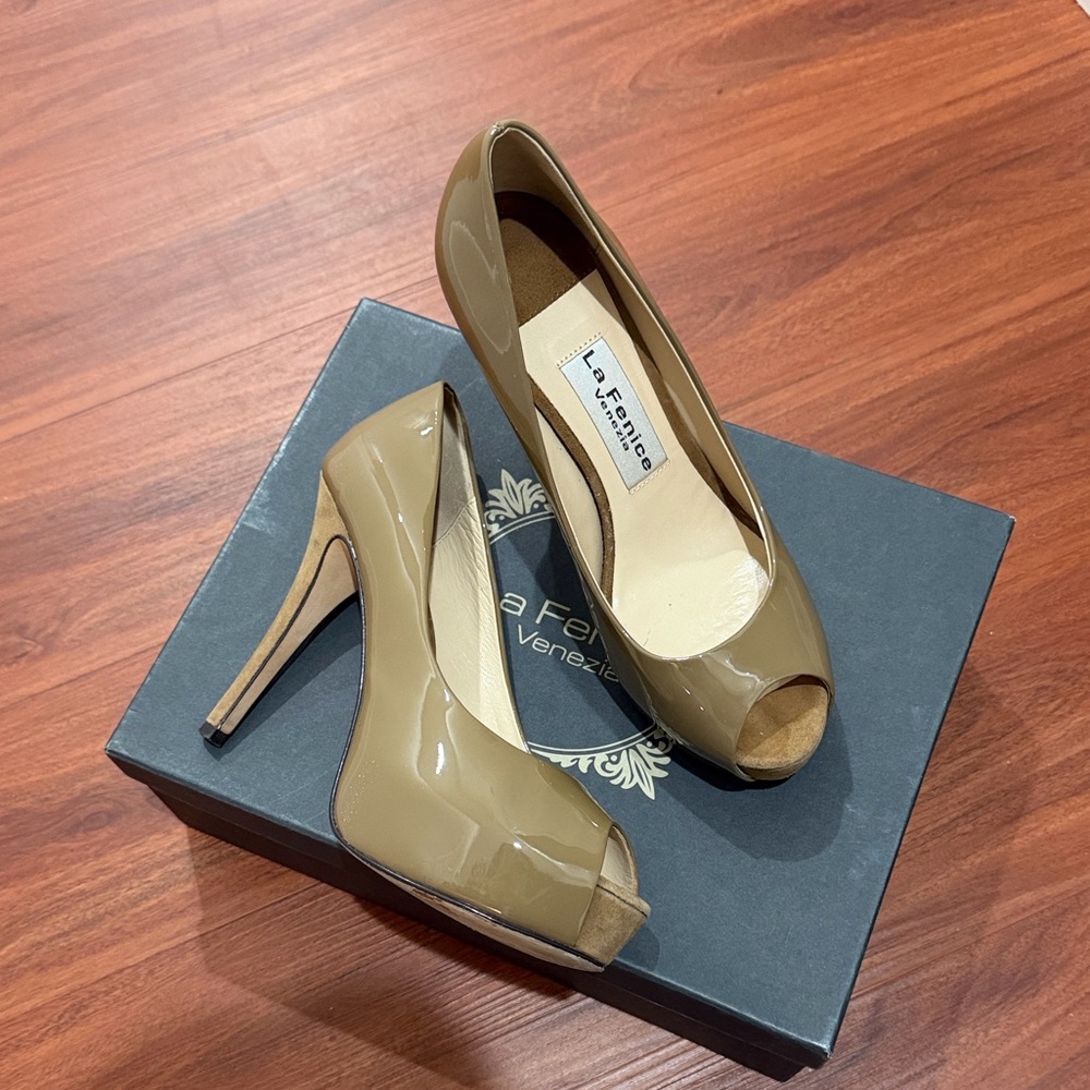 La Fenice Taupe Patent Leather Peep Toe Heels